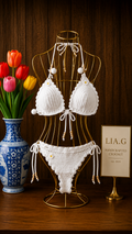 Bikini crochet blanco con margaritas y pompones LIA.G